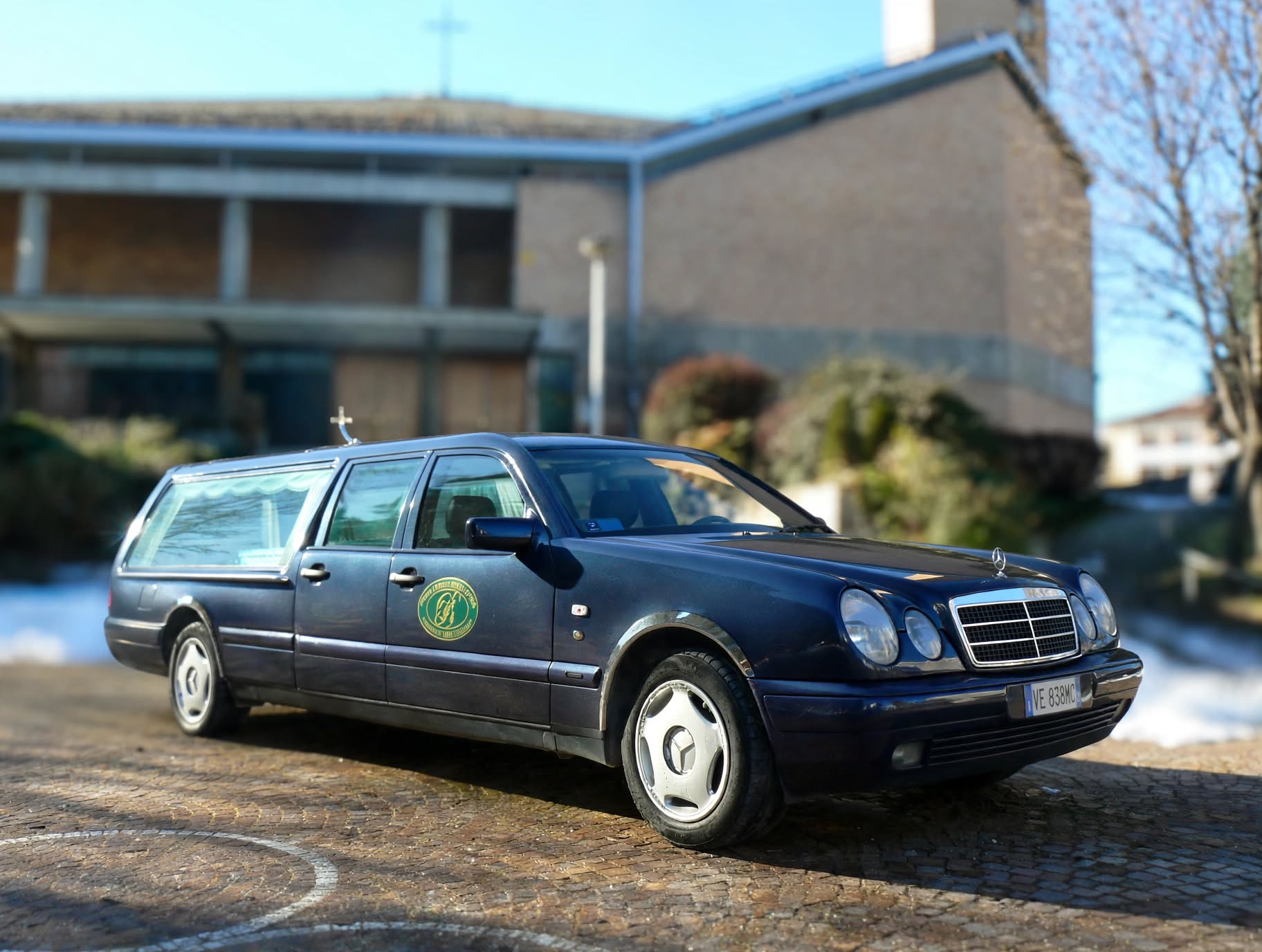 Funerale con il Mercedes alla Parrocchia del Cuore Immacolato di Maria in Cuneo